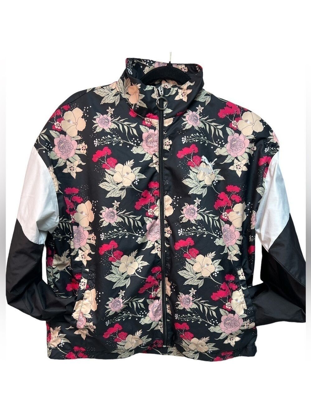 PUMA Women's Trend All Over Print Woven Jacket Size Large